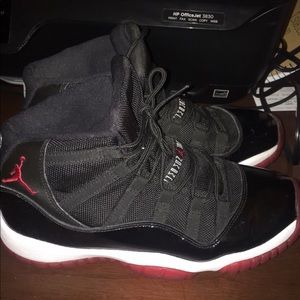 Bred 11s Gradeschool Size 7